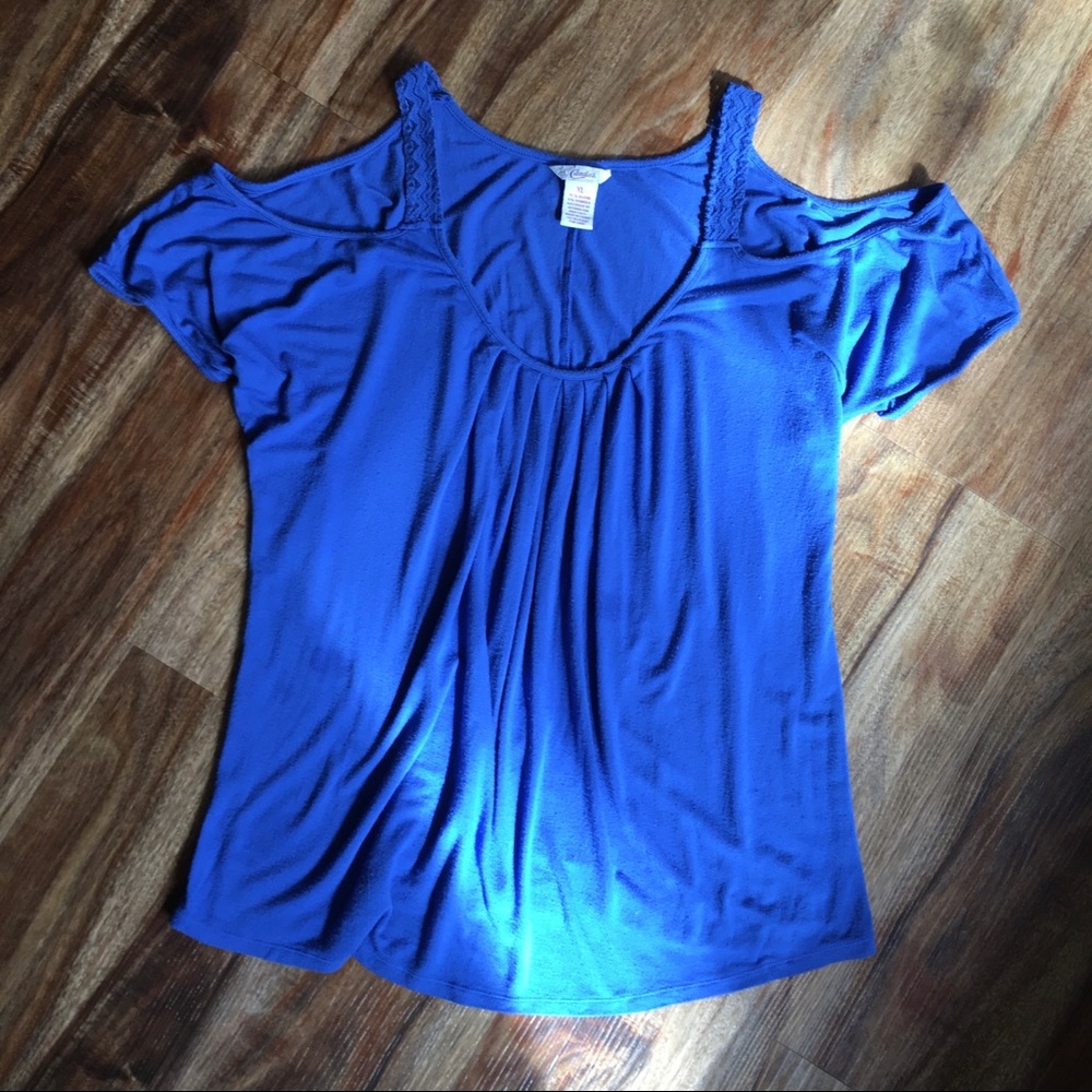 Candies Cold Shoulder Tee Size XL